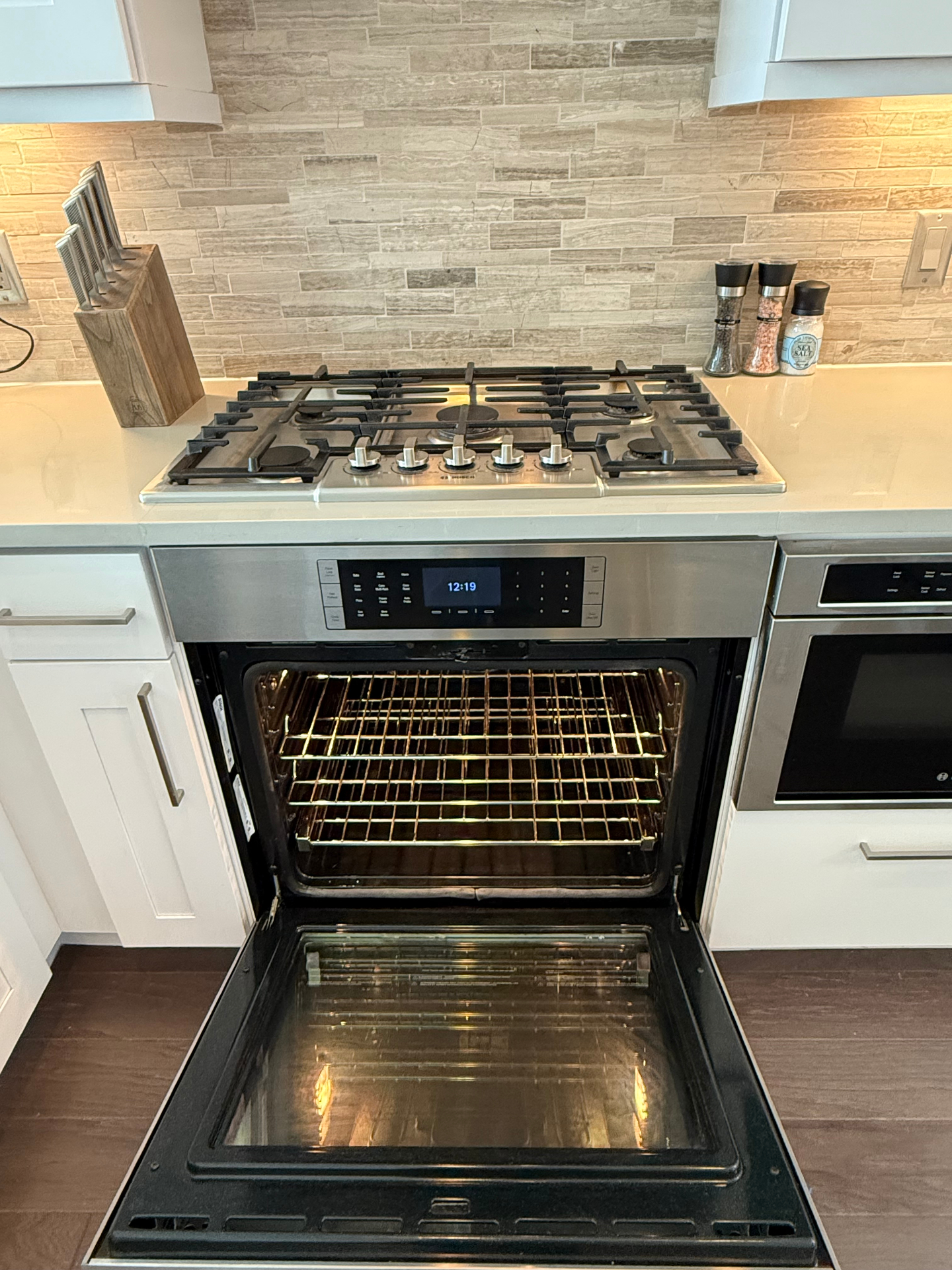 Spotless oven and stovetop after a deep clean
